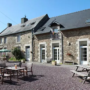 2* Hotel La Québécoise